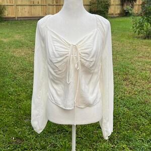 Gianni Bini Women's White and Cream Blous